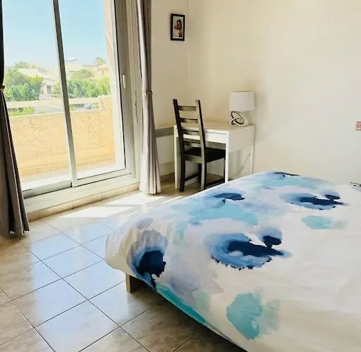 4 Clim, A Pied Villa *